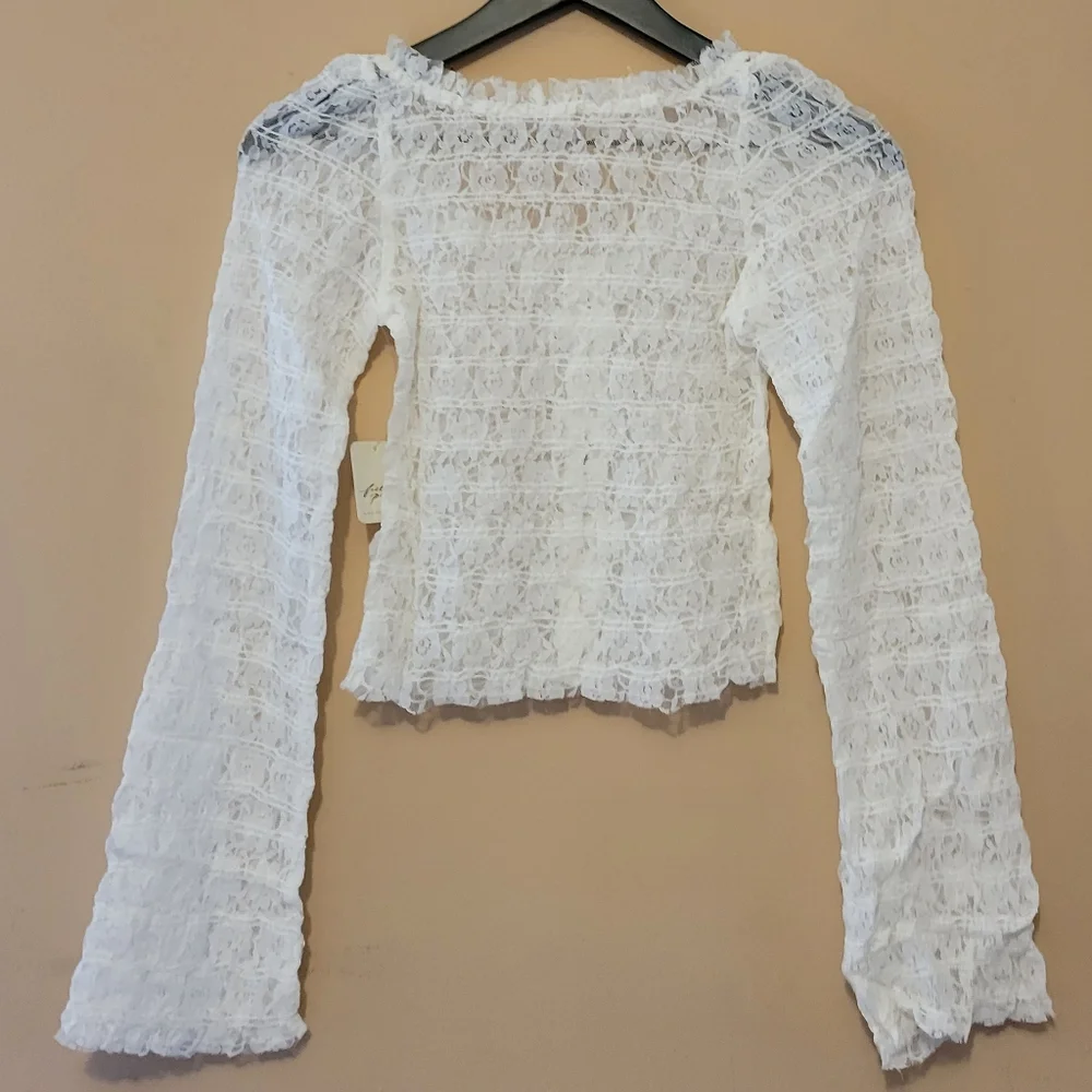 NWT. Free People White Lace Off-Shoulder Blouse Madison